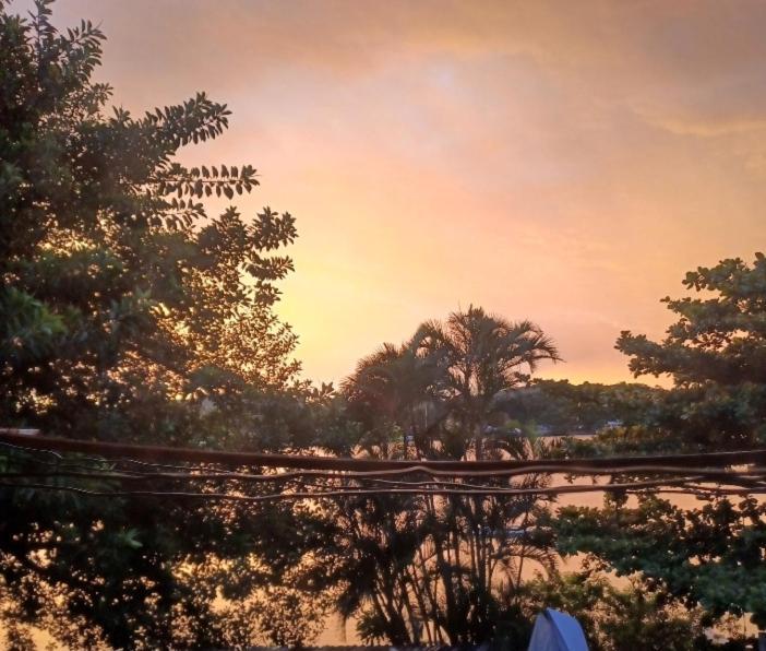 Lakehouse 24Hs Hostel Lagoa Conceicao ฟลอเรียนอโปลิส ภายนอก รูปภาพ